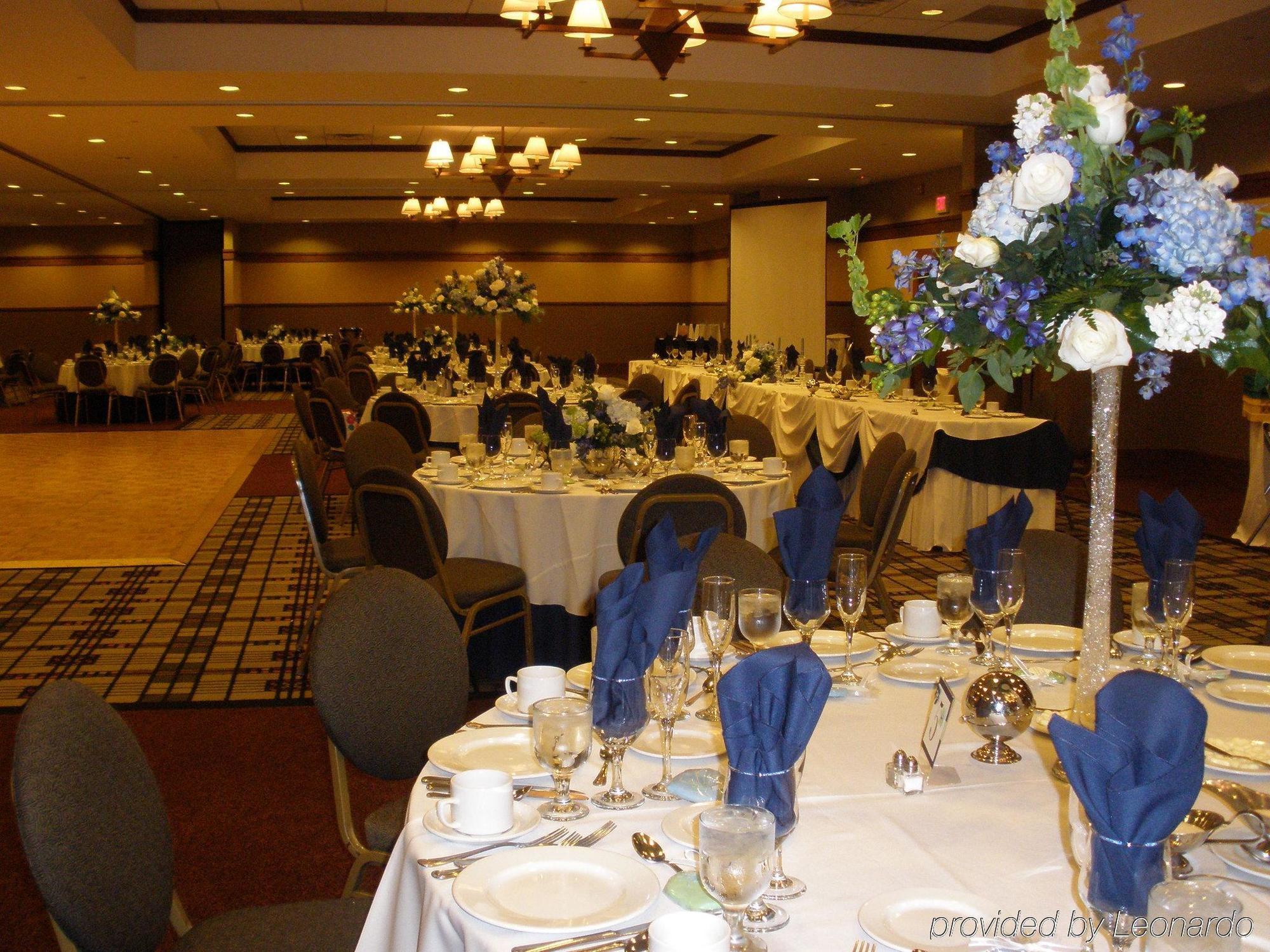 Doubletree By Hilton Libertyville-Mundelein Facilități foto